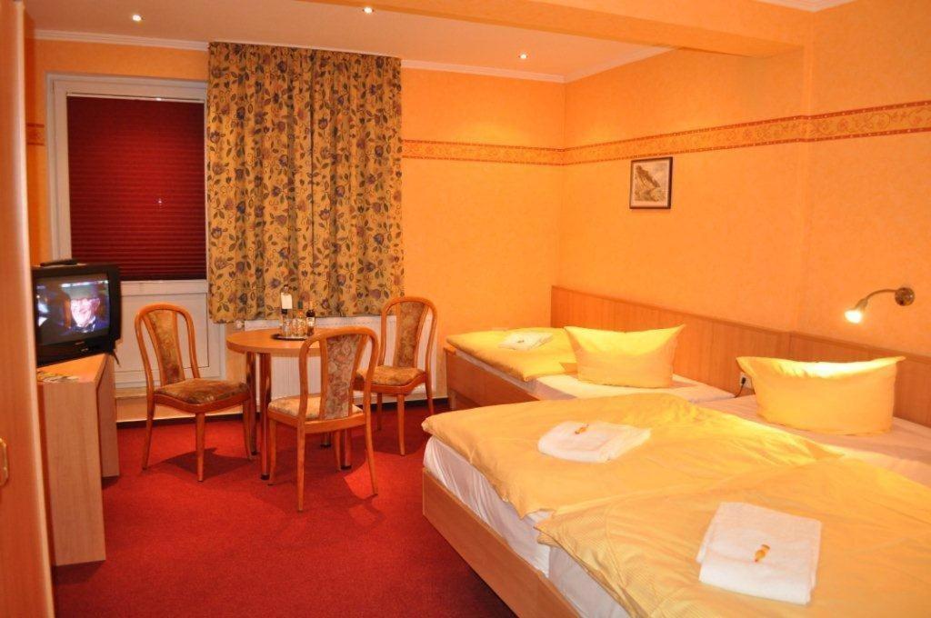 Hotel Ruegen Park Kg Gingst Rom bilde